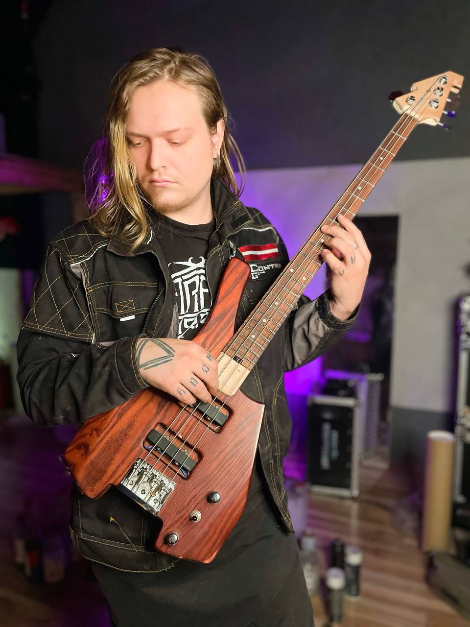4 string bass